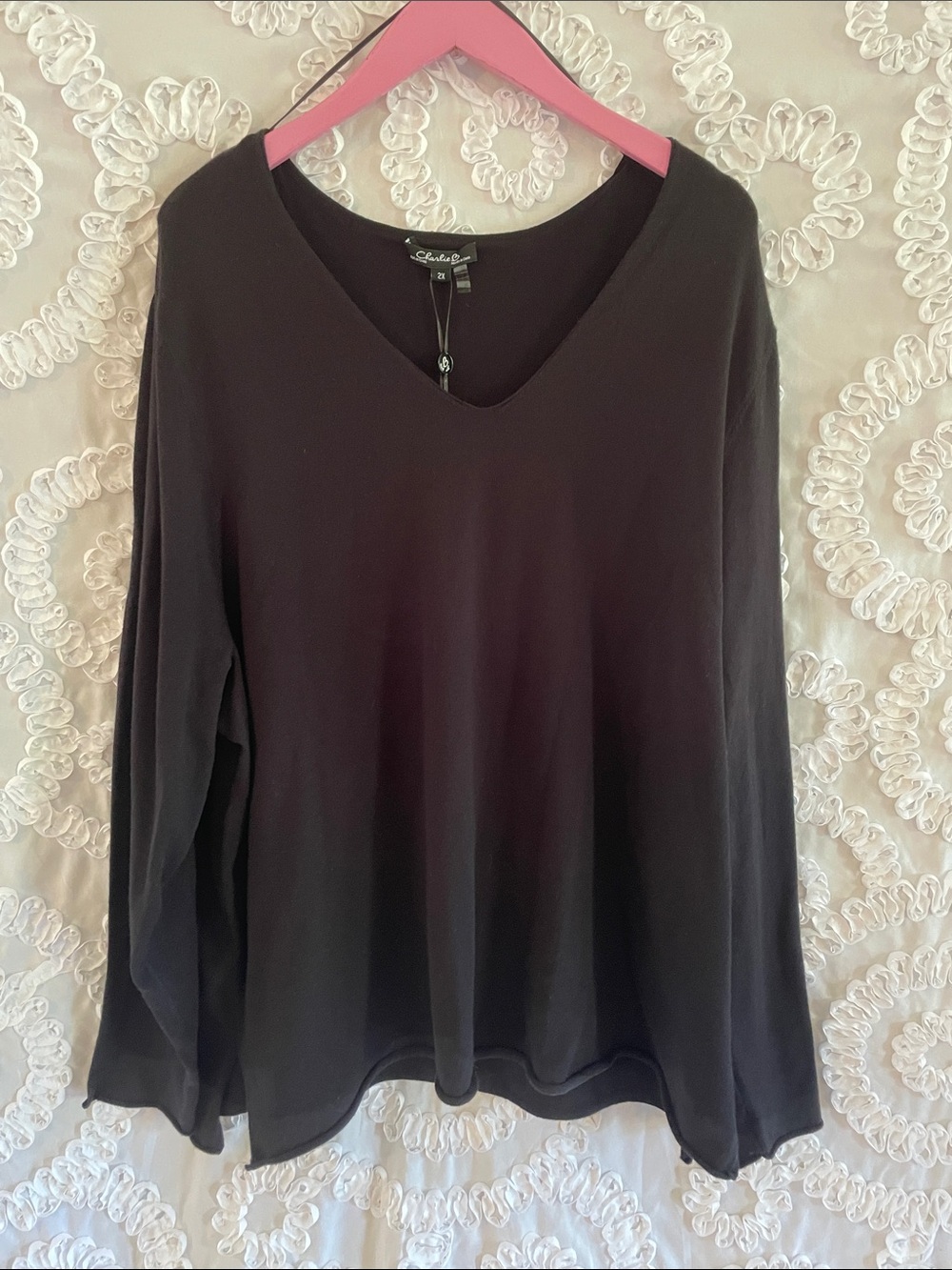 Charlie B Curvy Black V-Neck Long Sleeve Women's Sweater Top